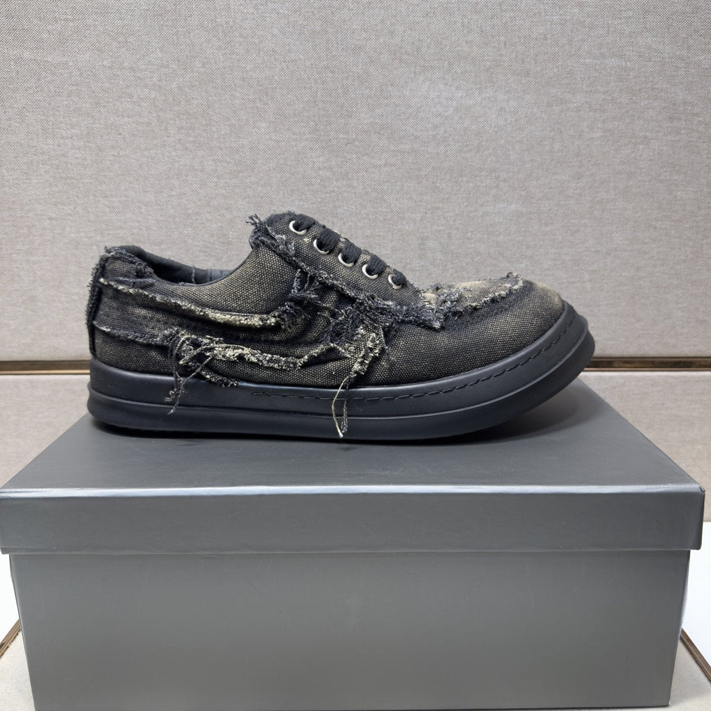Men's Black & Charcoal Distressed Low-Top Sneakers
