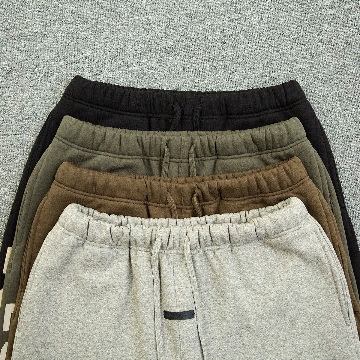 Fear of God ESSENTIALS Baggy Sweatpants
